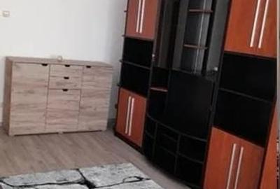 Apartament cu 2 camere decomandat în Berceni