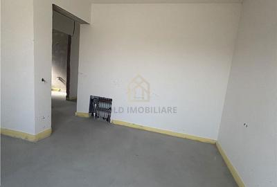 Casă cu 4 camere cu Teren 500 Mp în Săsar - 1