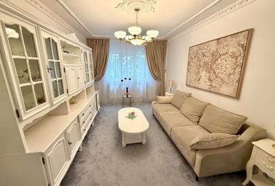 Apartament cu 3 camere decomandat în Exterior Vest