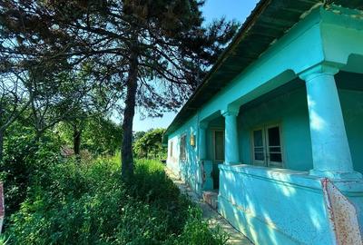 Teren de 14500 mp, în Unirea