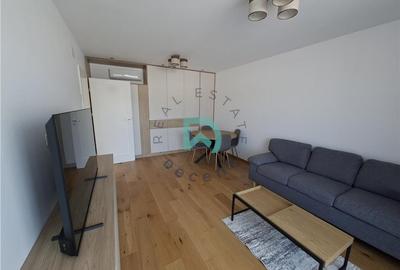 Apartament cu 3 camere decomandat în Astra