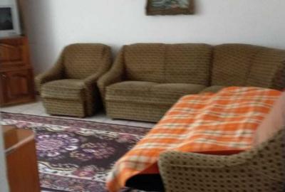 Apartament cu 4 camere decomandat în Exterior Vest