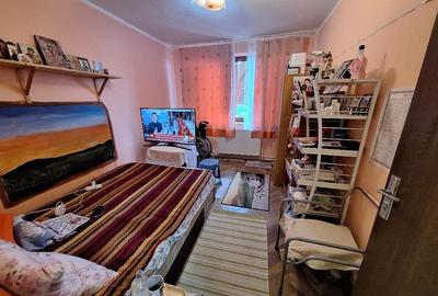 Apartament cu 3 camere decomandat în Mazepa 2 - 2