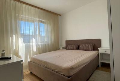 Apartament cu 2 camere decomandat în 9 Mai - 1