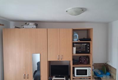 Garsonieră nedecomandată, mobilată în Lipovei - 2
