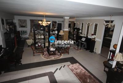 Casă individuală cu 10 camere cu Canalizare în Bucium - 1