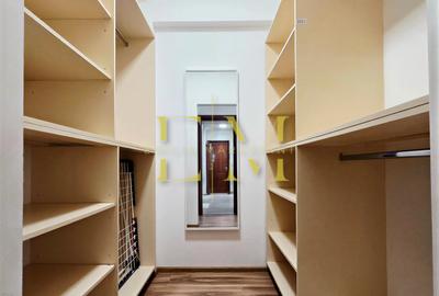 Apartament cu 3 camere decomandat în Tractorul - 3