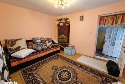 Casă cu 3 camere cu Teren 500 Mp în Mărgineni