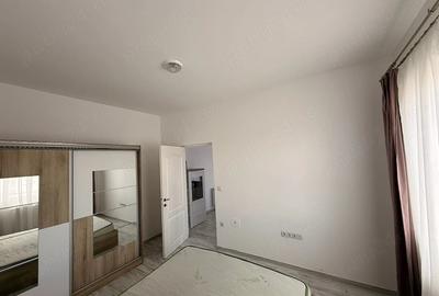 Apartament cu 2 camere semidecomandat în Florești