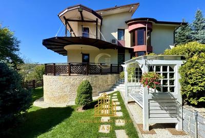Casă individuală cu 5 camere cu Teren 825 Mp în Bucium - 1