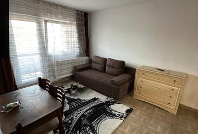 Garsonieră decomandată în Central - 3