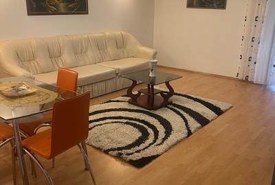 Apartament cu 3 camere decomandat în Doamna Ghica