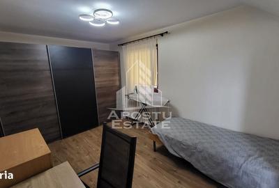 Casă cu 4 camere în Dumbrăvița