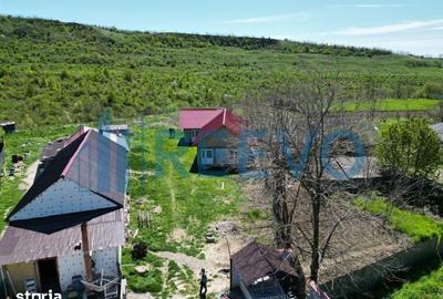 Casă cu 3 camere cu Teren 1800 Mp în Dămienești - 1