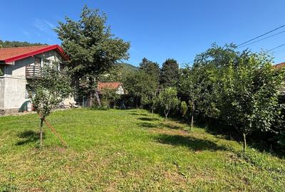 Casă cu 3 camere în Petros - 1