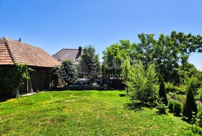 Casă individuală cu 2 camere cu Teren 2382 Mp în Aiton - 1