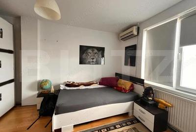 Apartament cu 4 camere decomandat în Central