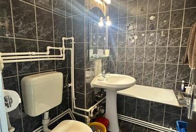 Apartament cu 2 camere decomandat în Decebal