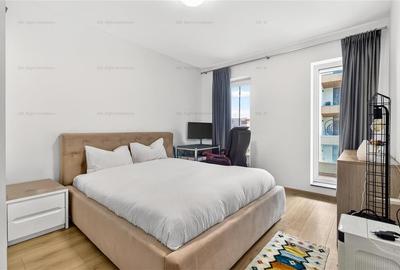 Apartament cu 2 camere decomandat, mobilat în Tractorul - 6