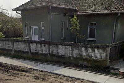 Casă cu 6 camere cu Teren 2800 Mp în Afumați