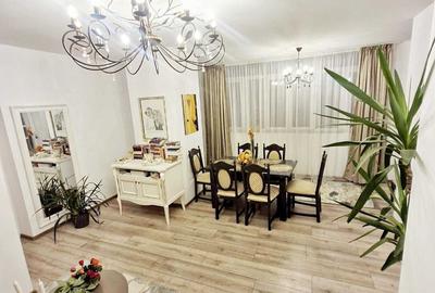 Apartament cu 4 camere decomandat, mobilat în Central