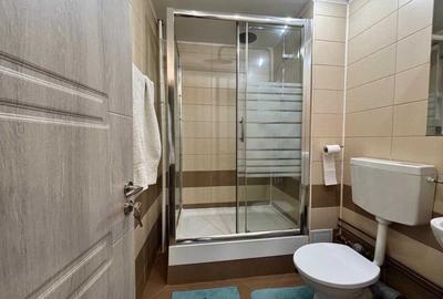 Apartament cu 4 camere semidecomandat în Central