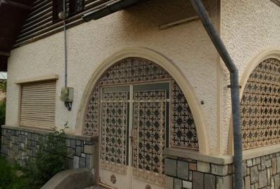 Casă cu 4 camere în Ghirdoveni - 8