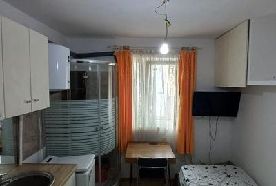 Garsonieră decomandată în Exterior Vest