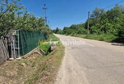 Casă cu 2 camere cu Teren 1150 Mp în Boțești