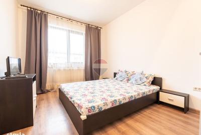 Apartament cu 2 camere decomandat în Roșu