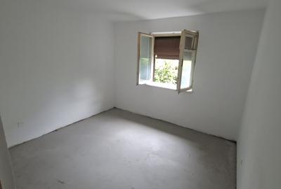 Apartament cu 2 camere decomandat în Central - 1
