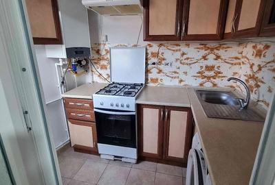 Apartament cu 3 camere nedecomandat în Central