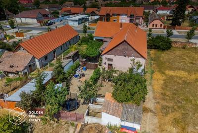 Casă individuală cu 3 camere cu Canalizare în Central - 18