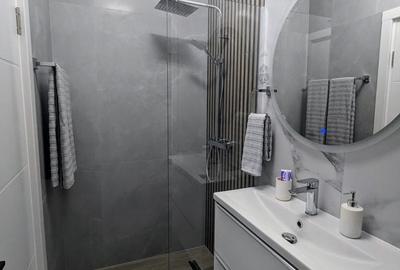 Apartament cu 3 camere decomandat în Nufărul - 1