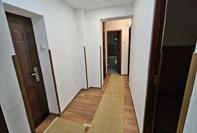 Apartament cu 2 camere decomandat în Gura Văii - 8