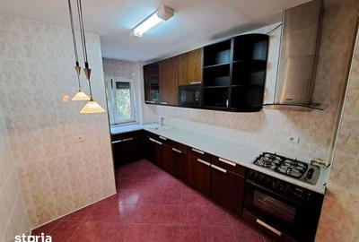 Apartament cu 4 camere semidecomandat în Subcetate - 1