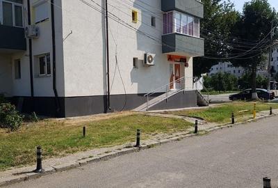 Spațiu comercial, de 51 mp, în Central - 1