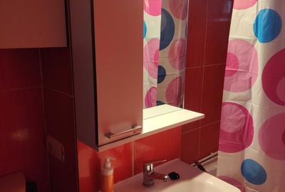 Apartament cu 2 camere nedecomandat în Central