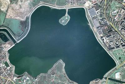 Teren de 7250 mp, în Lacul Morii