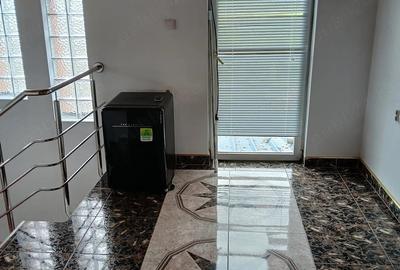Casă cu 7 camere cu Teren 800 Mp în Aeroport - 1