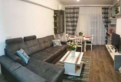 Apartament cu 3 camere semidecomandat, mobilat în Barbu Văcărescu