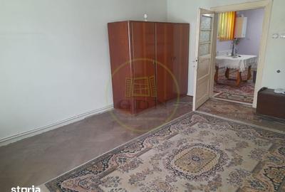 Casă cu 4 camere cu Canalizare în Central - 8