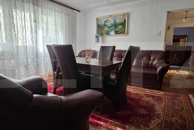 Apartament cu 3 camere în Micro 4