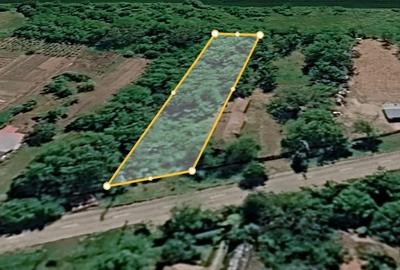 Teren agricol intravilan de 900 mp, în Nuci