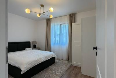 Casă cu 4 camere decomandat cu Teren 450 Mp în Central