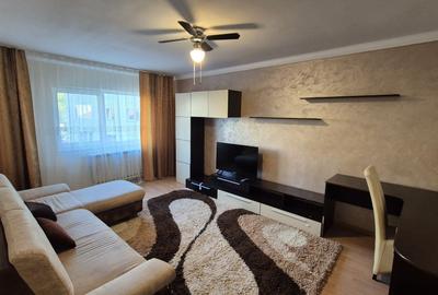 Apartament cu 3 camere decomandat în Nufărul