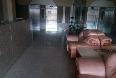 Garsonieră decomandată în Central - 2