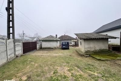 Casă cu 2 camere în Central