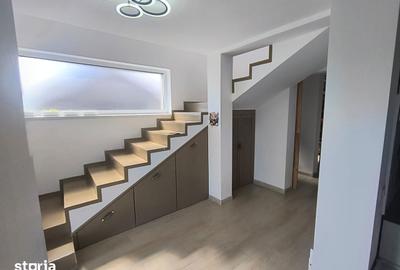 Casă cu 4 camere cu Teren 433 Mp în Sânmihaiu Român - 16