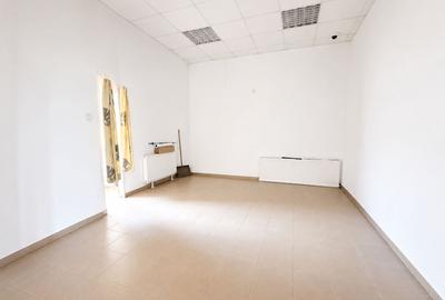 Spațiu comercial, de 130 mp, în Decebal - 5